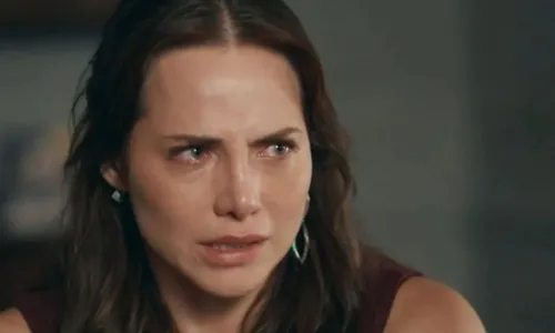 
					Quem Ama Cuida: Adriana se choca com personagem inesperado em tribunal
				
				