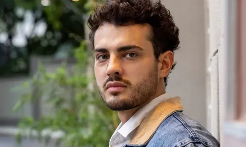 
					Quem Ama Cuida: Fernando provoca grande mudança com romance gay
				
				