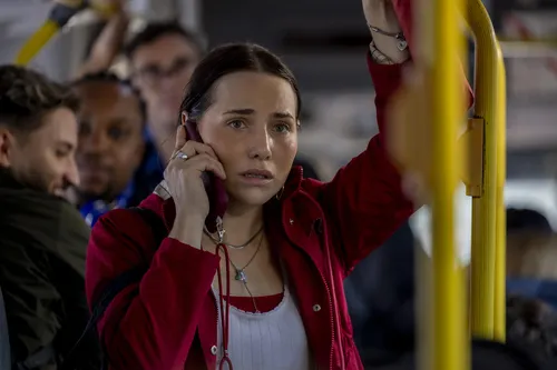 
					Tatá Werneck se irrita com críticas em nova novela e reage
				
				