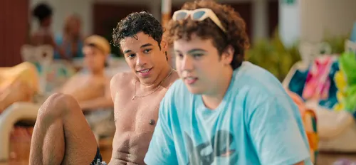 
					'Quinze Dias': estreia romance gay adaptado de livro brasileiro
				
				