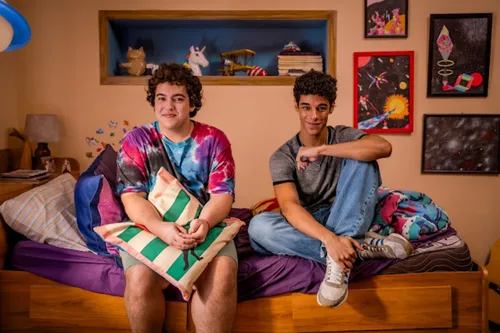 
					'Quinze Dias': estreia romance gay adaptado de livro brasileiro
				
				