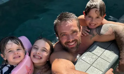 
					Rafael Cardoso surpreende e surge com aparência irreconhecível; VÍDEOS
				
				