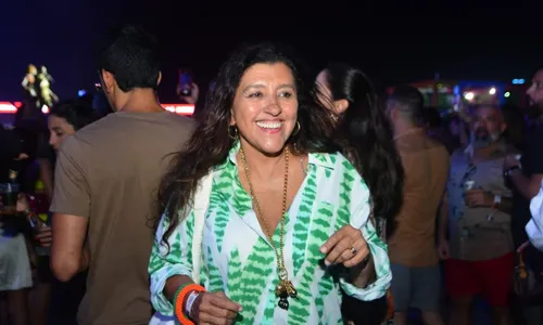 
					Regina Casé sobe o tom contra fama de antipática e agradece personagem
				
				