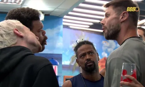 
					BBB 26: Marina Sena detona Jonas após briga com Juliano: 'Falido'
				
				