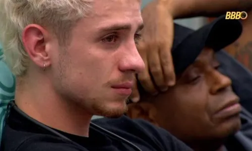 
					Resumo BBB 26: Jonas emparedado, Sarah acusa Ana Paula e Juliano chora
				
				