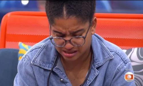 
					Resumo BBB 26: Milena desesperada, Samira chocada e Jordana surpreende
				
				