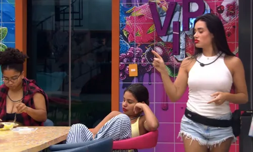 
					Resumo BBB 26: Samira desesperada, Gabriela briga e Jordana arma golpe
				
				