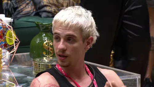 
					BBB 26: Babu detona Breno após eliminação e brother reage; VÍDEO
				
				