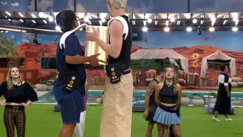
					Resumo BBB 26: Samira surta com Paredão, sermão de Ana Paula e traição
				
				