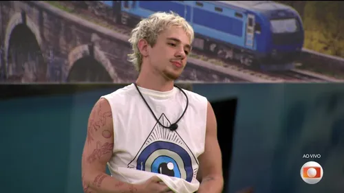 
					Resumo BBB 26: briga no banho, crise de Milena e talaricagem
				
				