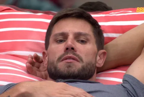 
					BBB 26: Jordana detona atitude de Jonas no Paredão: 'Tiro no pé'
				
				