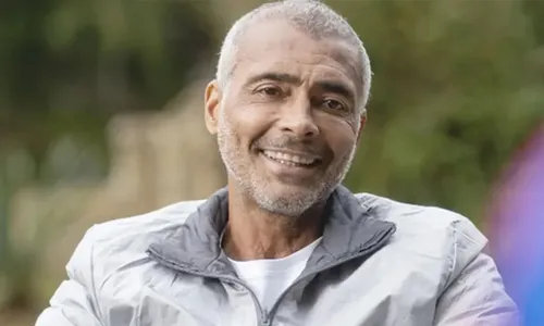 
					Romário é detonado após comemorar vitória na Copa em boate: 'Bizarro'
				
				