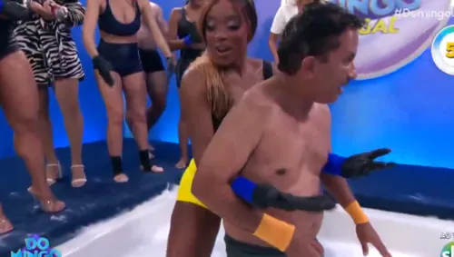 
					SBT ressuscita Banheira do Gugu e é detonado por mudança no formato
				
				