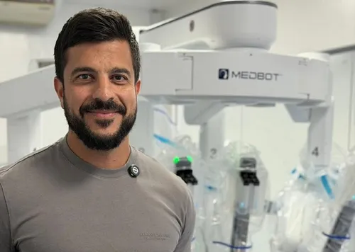 
					Salvador inaugura centro de treinamento robótico em cadáver fresco
				
				