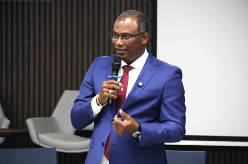 
					Salvador recebe mutirão gratuito para declaração do Imposto de Renda
				
				