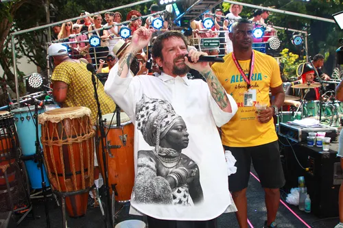 
					Saulo se revolta com trio parado no Campo Grande: 'Calor na cabeça'
				
				