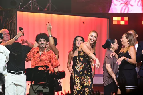 
					Separados, Xamã e Sophie Charlotte surgem juntos em turnê Três Graças
				
				