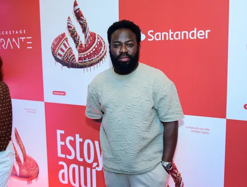 
					Shakira no Rio: famosos marcam presença no VIP do show; FOTOS
				
				
