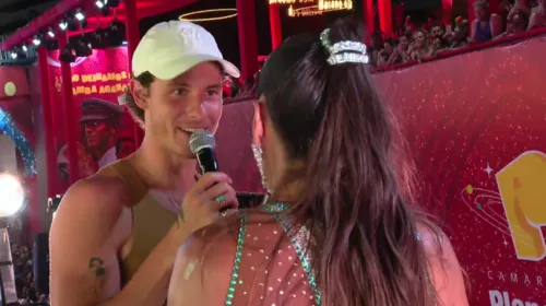 
					Shawn Mendes se emociona com declaração de Ivete Sangalo: 'Meu filho'
				
				