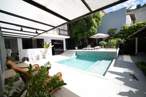 
					Silva é acusado de uso de má-fé em disputa por dívida de aluguel
				
				