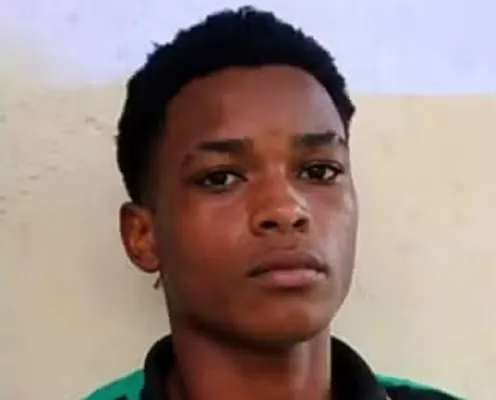 
					Suspeito de atacar caixão a tiros morre em confronto na Bahia
				
				