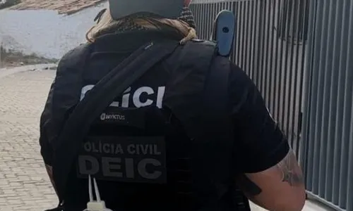 
					Homem é preso suspeito de agredir e manter idosa em cárcere privado
				
				