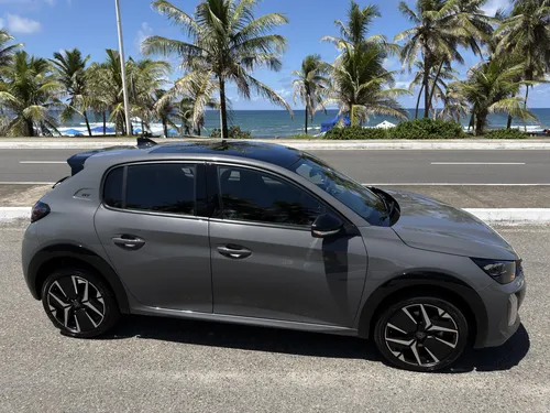 
					Testamos o Peugeot 208 GT versão híbrida
				
				