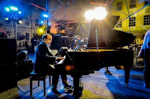 
					Thiaguinho, Timbalada e Páscoa: veja Agenda Cultural de Salvador e RMS
				
				