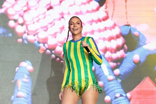
					Tiago Maia prestigia show de Ivete Sangalo antes da estreia do Brasil
				
				