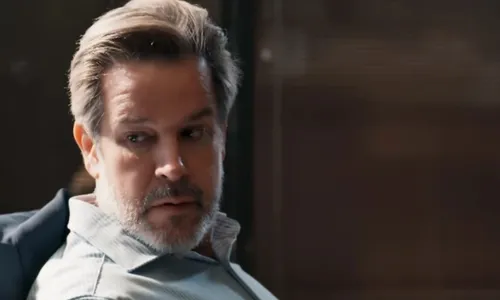 
					Três Graças: Consuelo sofre com prisão e acaba em armadilha de Ferette
				
				