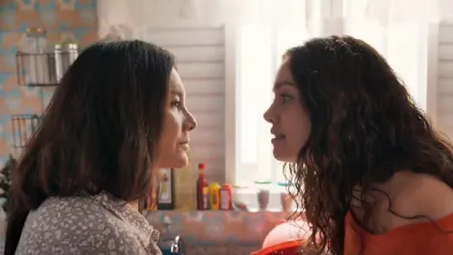 
					Três Graças: Gerluce na mira de Ferette? Lígia faz alerta após crime
				
				