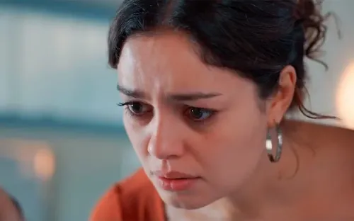 
					Três Graças: Lena entra em desespero após atitude de Gerluce
				
				