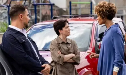 
					Três Graças: Samira faz nova vítima antes de morrer e dá fim em rival
				
				