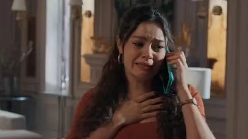 
					Três Graças: Samira surpreende com novo plano e personagem surta
				
				