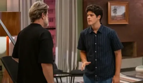 
					Três Graças: Raul surta e vai para cima de Ferette após revelação
				
				