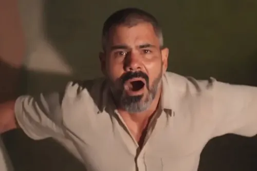 
					'Três Graças': Samira é traída por Arminda e Bagdá e tem fim podre
				
				