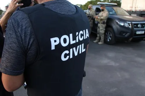
					Três homens morrem em confronto com a polícia; R$ 13 mil é apreendido
				
				