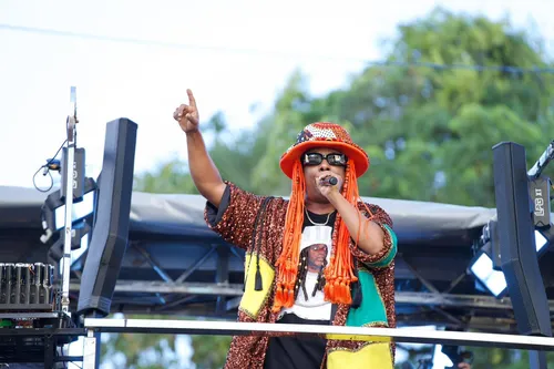
					Troféu De Hoje a Oito Ibahia: vote no melhor look do Carnaval 2026
				
				