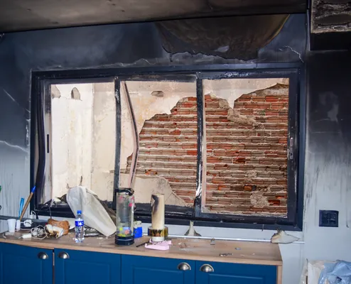 
					Veja como ficou a casa dos pais de MC Gui após incêndio
				
				