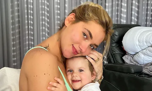 
					Virginia Fonseca gasta sem pena e fecha circo inteiro para filhos
				
				