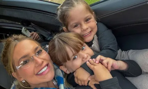 
					Zé Felipe surge com Virginia em hospital e debocha: 'Guerra?'
				
				