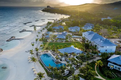
					Virginia e Vini Jr curtem hotel na Jamaica com diárias de R$ 10 mil
				
				
