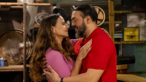 
					Sucesso em 'Três Graças', Belo ganha promoção surpreendente na Globo
				
				