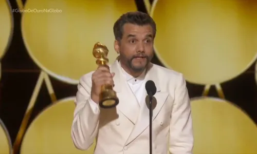 
					Lázaro Ramos reage à vitória de Wagner Moura no Globo de Ouro; veja
				
				