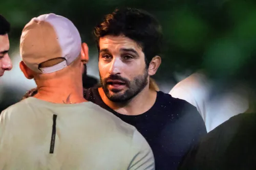 
					Wanessa Camargo é flagrada em clima de romance com novo affair; FOTOS
				
				