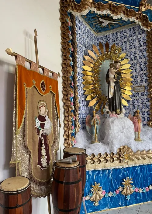 
					Altar de cinco metros celebra 20 anos de devoção a Santo Antônio
				
				