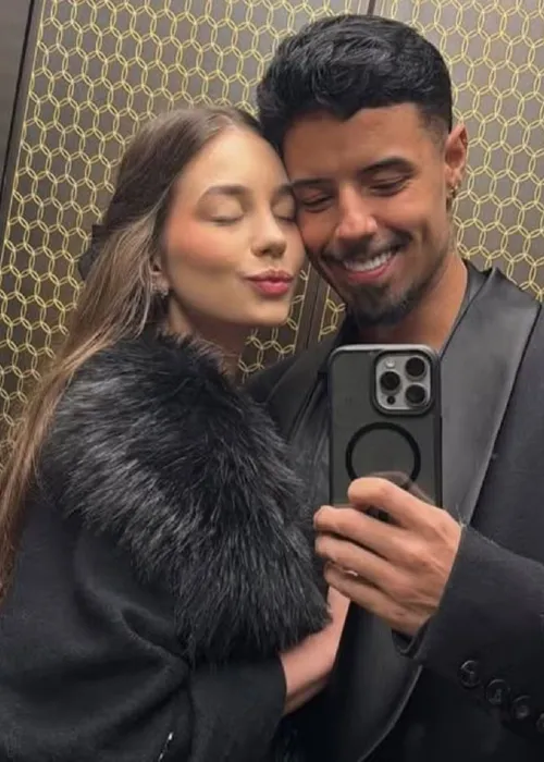 
					Amigos 'entregam' affair de Zé Felipe após clima com Virginia em festa
				
				