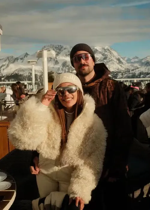 
					Anitta abre o jogo do término com Ian Bortolanza após 1 ano: 'Puxado'
				
				