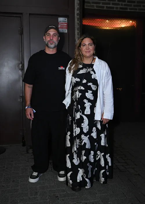 
					Anitta reúne vários famosos para comemorar aniversário; FOTOS
				
				