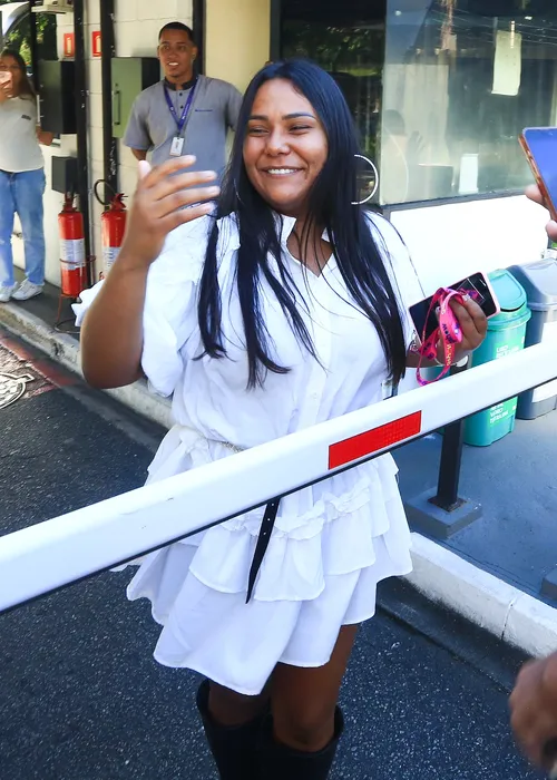 
					'BBB 26': Ana Maria atende pedido de Chaiany e fala de emagrecimento
				
				